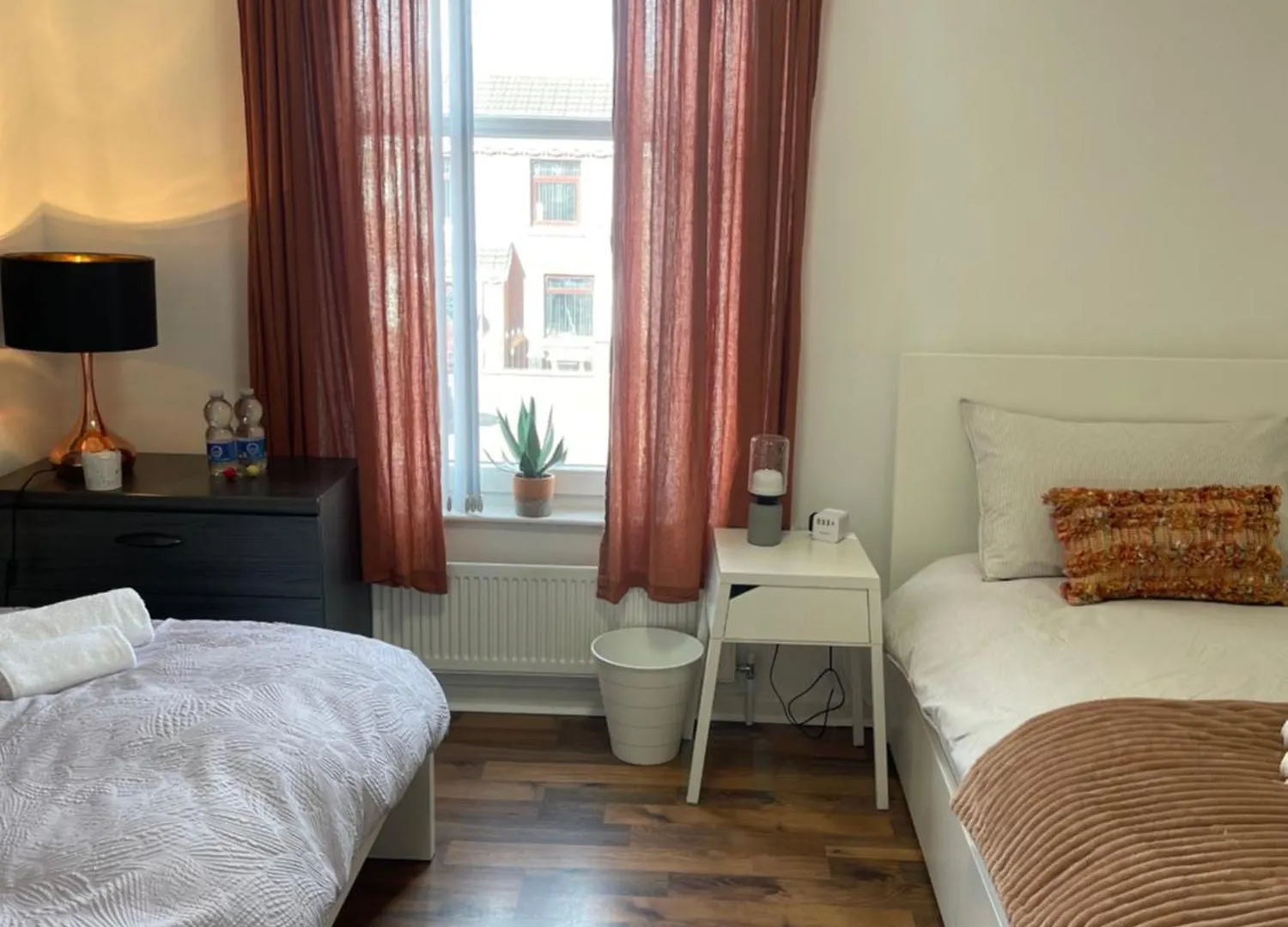 Belfast Grand Central Living 5 Minutes Walk From Grand Central Station 0*,